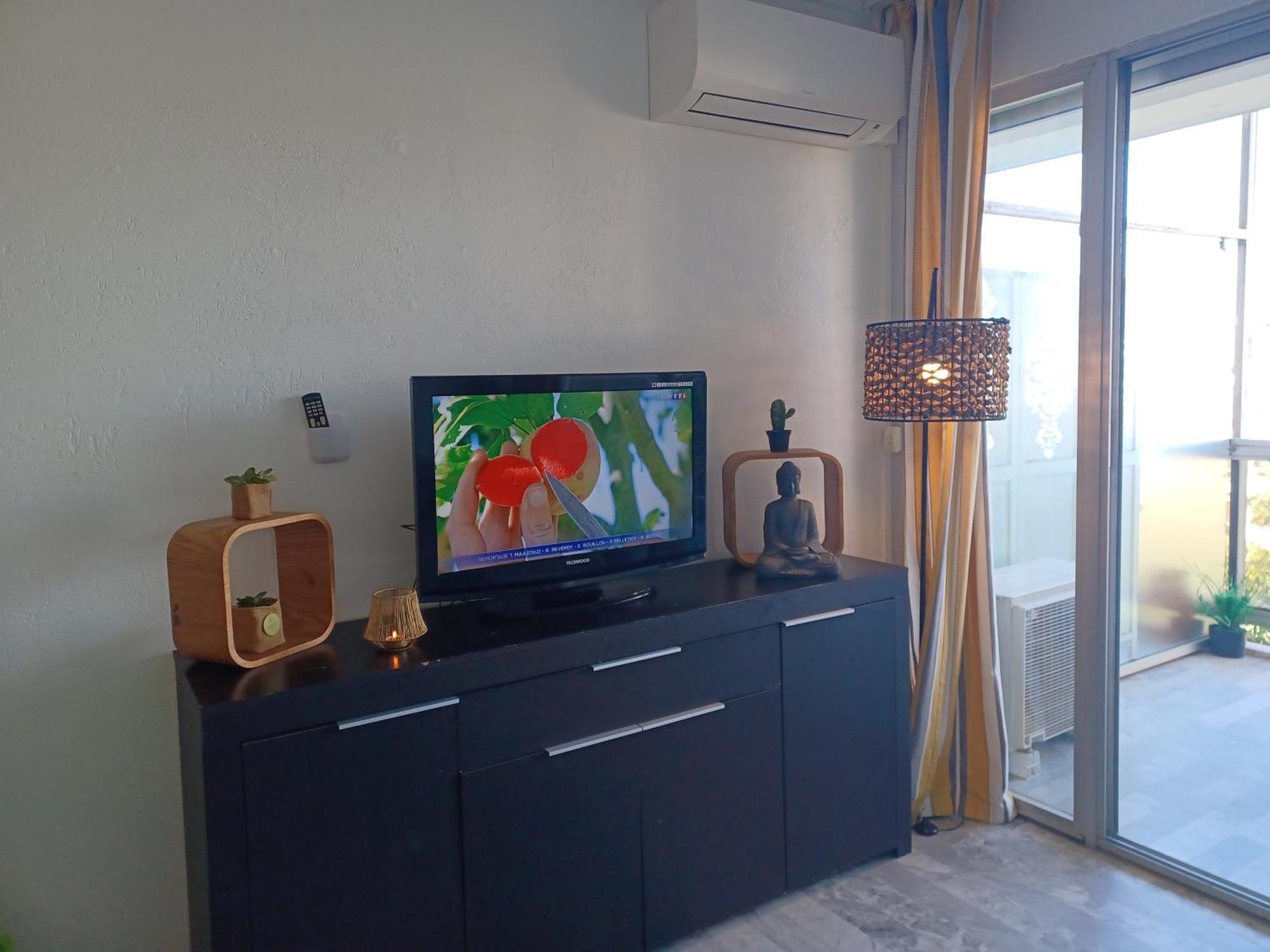 Juan Les Pins Tanit Studio Climatise Vue Sur Mer Piscine Антиб Екстериор снимка